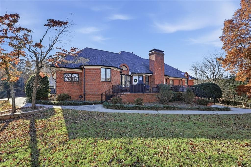 6 bedroom, 6 bathroom, 7,485 sq ft single family residence for sale at 2650 Waters Edge Drive, Gainesville, GA 30504 — photo 10