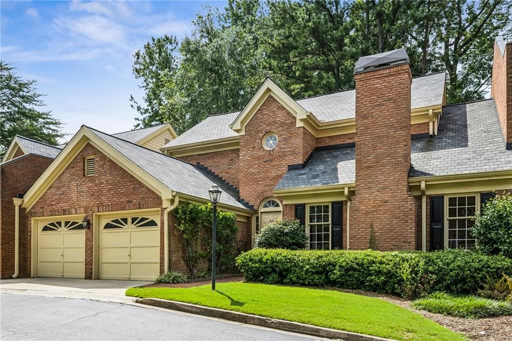 52 Ivy Chase, Atlanta, GA 30342 — most recent listing photo