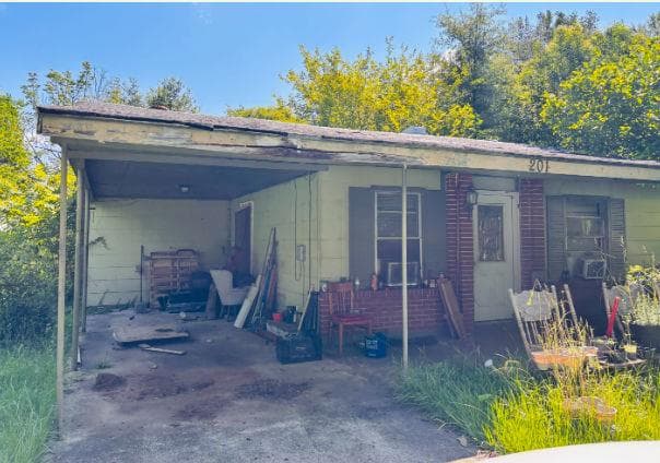 201 Moore Avenue, Albany, GA 31705 — most recent listing photo