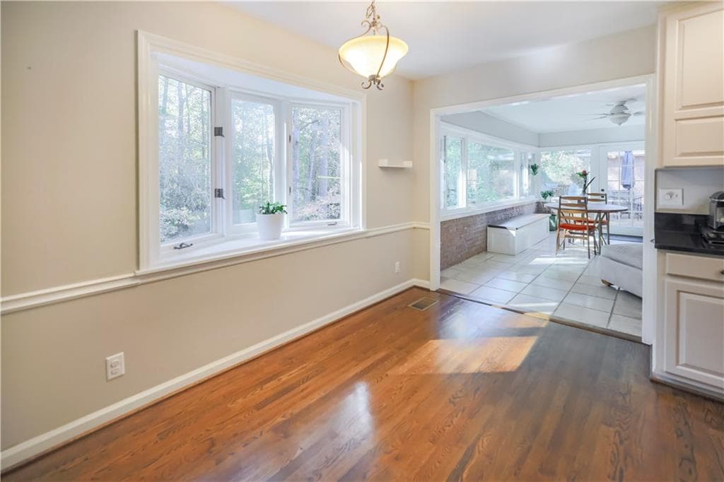 4 bedroom, 3 bathroom, 3,784 sq ft single family residence under contract at 5735 Riverwood Drive, Atlanta, GA 30328 — photo 10