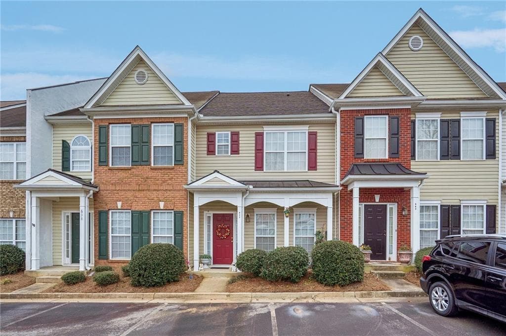 660 Kenridge Drive, Suwanee, GA 30024 — most recent listing photo
