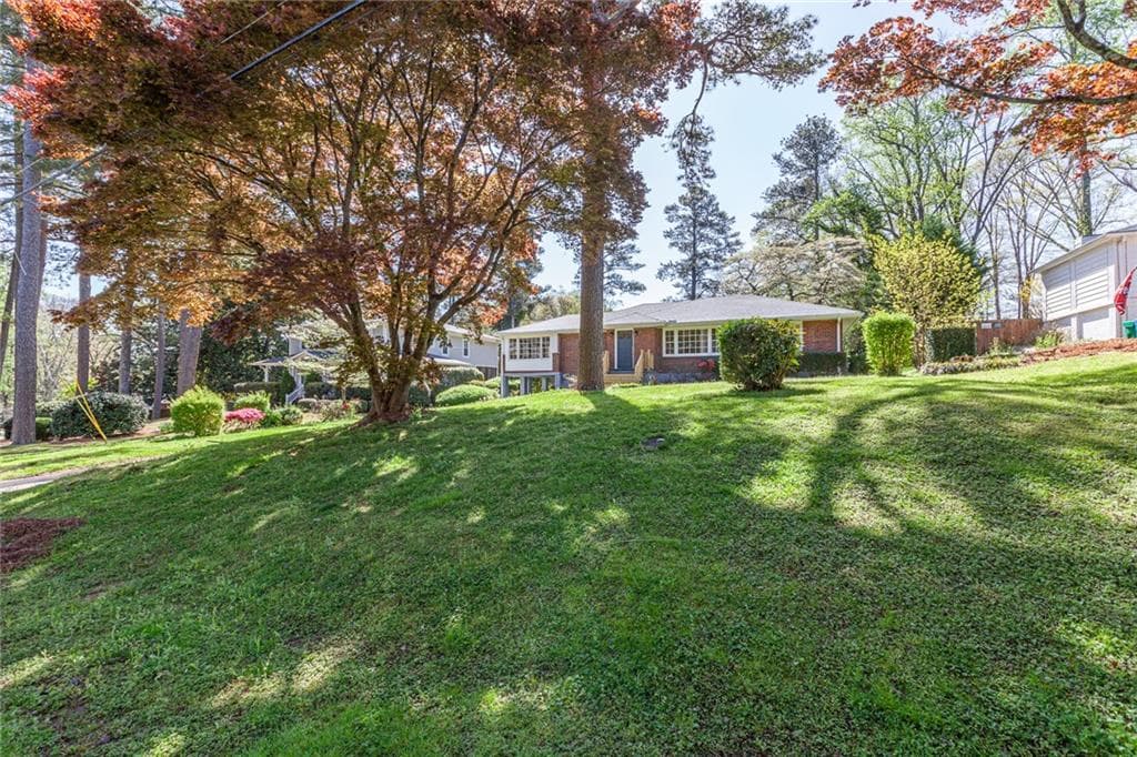 3 bedroom, 2 bathroom, 1,632 sq ft single family residence for rent at 2115 Pinellas Trail, Decatur, GA 30033 for $2,500 a month — photo 2