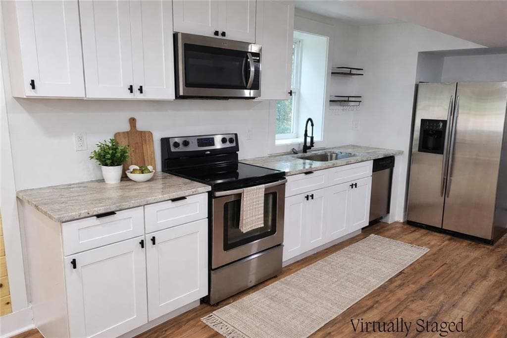 3 bedroom, 3 bathroom, 1,632 sq ft single family residence for sale at 2802 Palm Drive, East Point, GA 30344 — photo 9