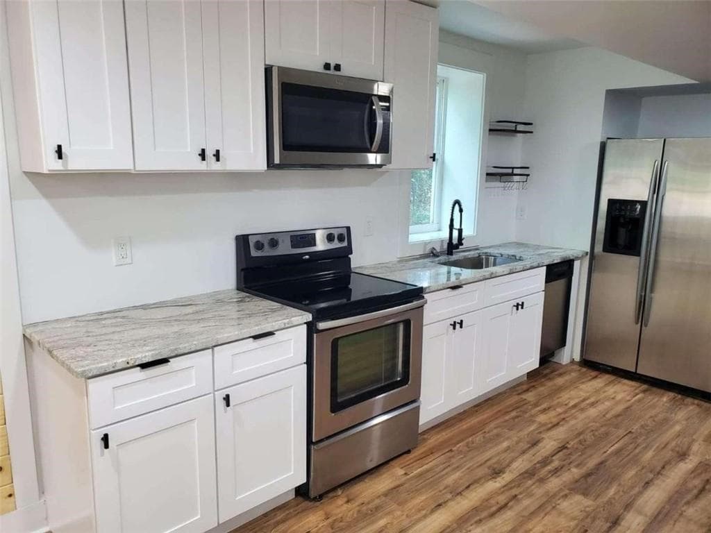 3 bedroom, 3 bathroom, 1,632 sq ft single family residence for sale at 2802 Palm Drive, East Point, GA 30344 — photo 10
