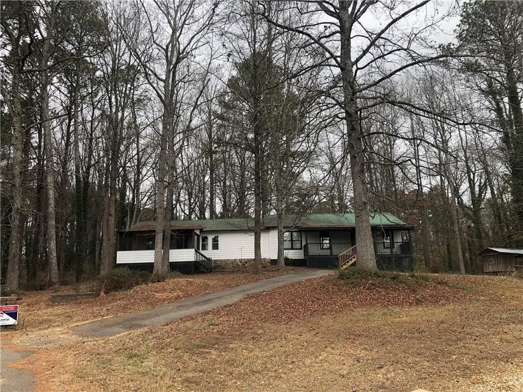 4744 Chickasaw Way, Acworth, GA 30102 — most recent listing photo