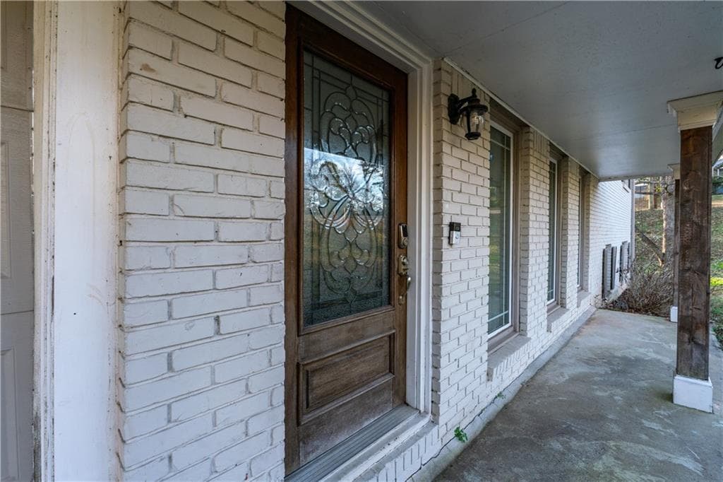 4 bedroom, 3 bathroom, 1,846 sq ft single family residence for sale at 2761 Zane Grey Drive, Atlanta, GA 30316 — photo 5