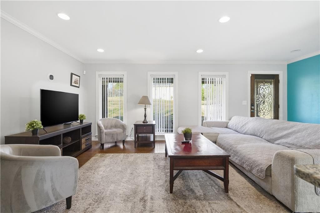4 bedroom, 3 bathroom, 1,846 sq ft single family residence for sale at 2761 Zane Grey Drive, Atlanta, GA 30316 — photo 8