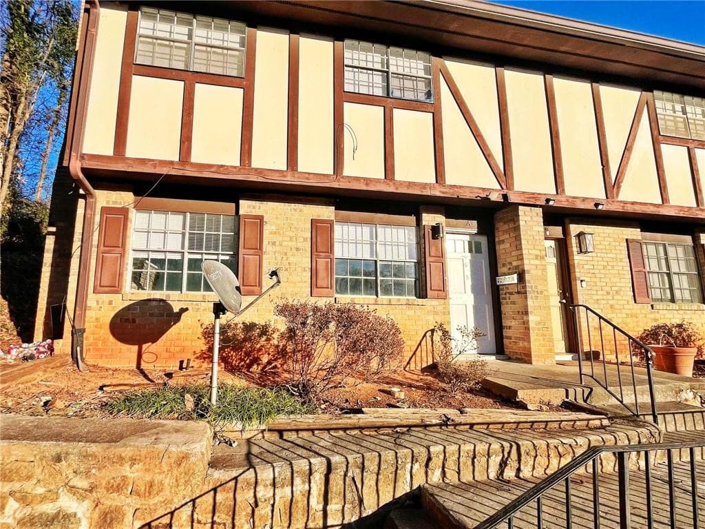 3 bedroom, 3 bathroom townhouse for rent at 2946 N Dekalb Drive A, Atlanta, GA 30340 for $2,000 a month — photo 1 of 1