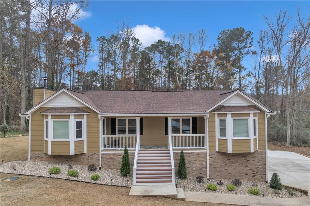 3 bedroom, 2 bathroom, 3,256 sq ft single family residence for sale at 373 Presidential Drive, Dallas, GA 30157