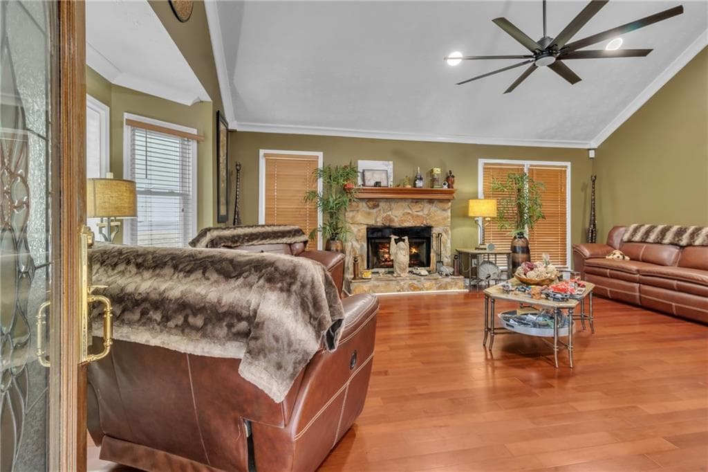 3 bedroom, 2 bathroom, 3,256 sq ft single family residence for sale at 373 Presidential Drive, Dallas, GA 30157 — photo 4