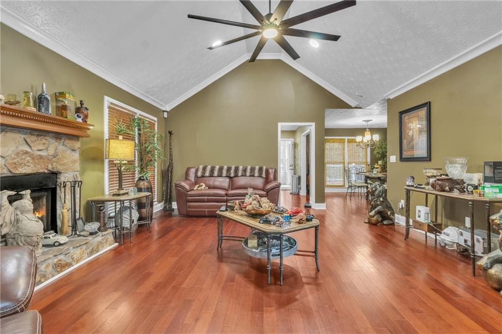 3 bedroom, 2 bathroom, 3,256 sq ft single family residence for sale at 373 Presidential Drive, Dallas, GA 30157 — photo 5
