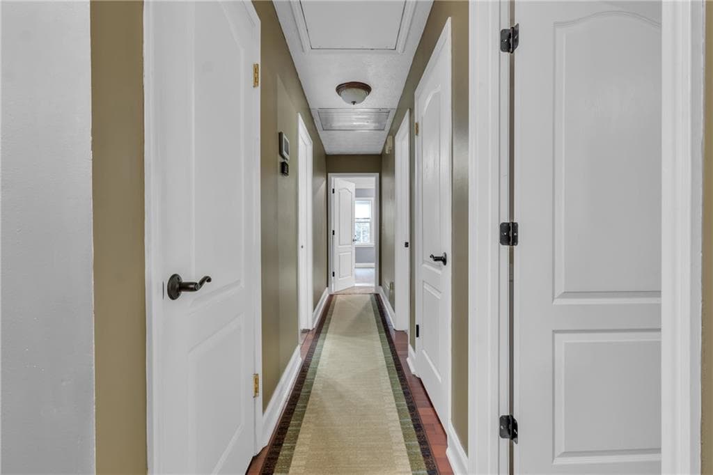 3 bedroom, 2 bathroom, 3,256 sq ft single family residence for sale at 373 Presidential Drive, Dallas, GA 30157 — photo 8