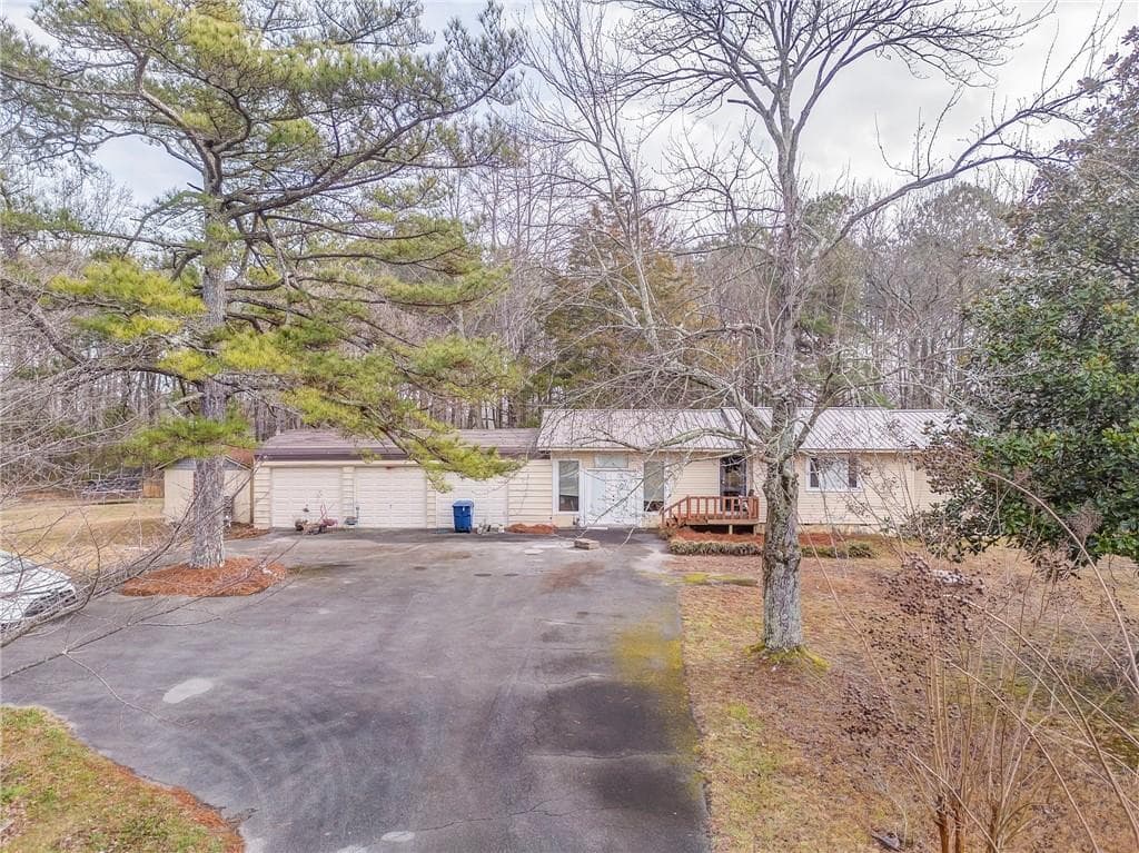 221 County Road 255, Fort Payne, AL 35967 — most recent listing photo