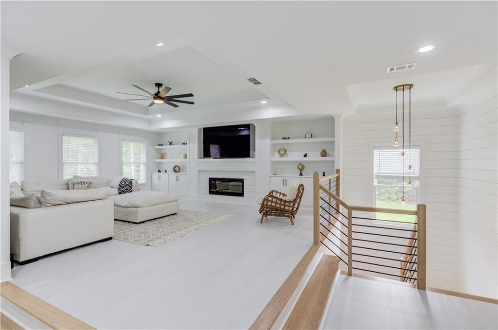 5 bedroom, 5 bathroom, 4,804 sq ft single family residence for sale at 961 Nours Circle, Lawrenceville, GA 30045 — photo 10