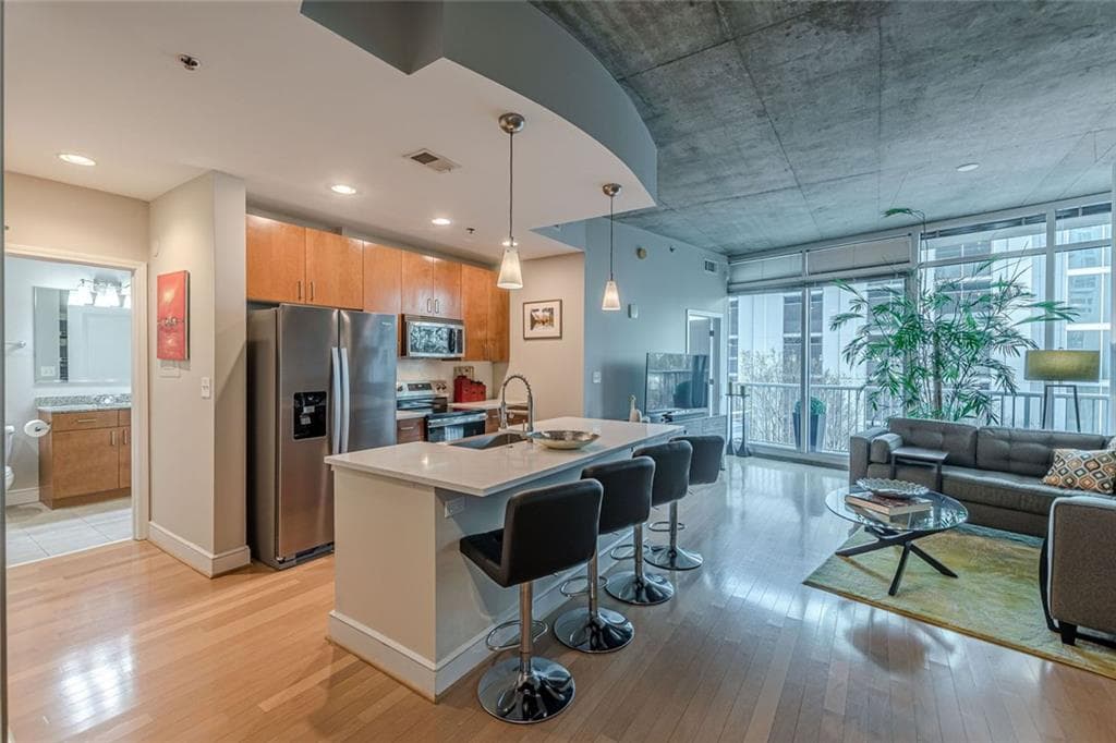950 W Peachtree Street 610, Atlanta, GA 30309 — most recent listing photo