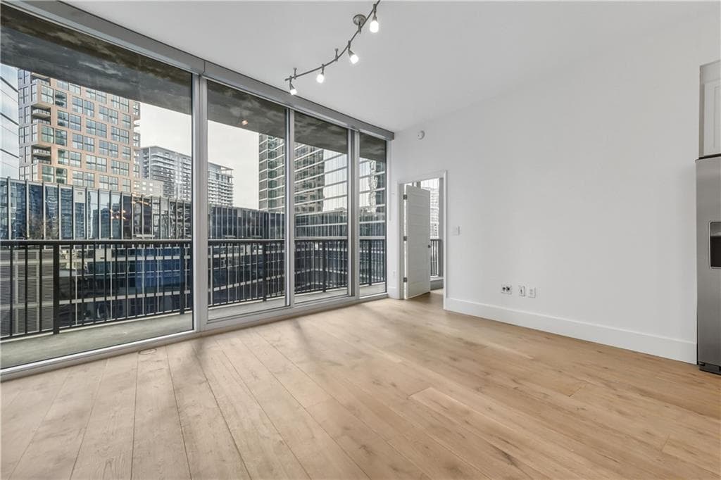 2 bedroom, 2 bathroom, 1,213 sq ft condominium under contract at 1080 Peachtree Street 904, Atlanta, GA 30309 — photo 9