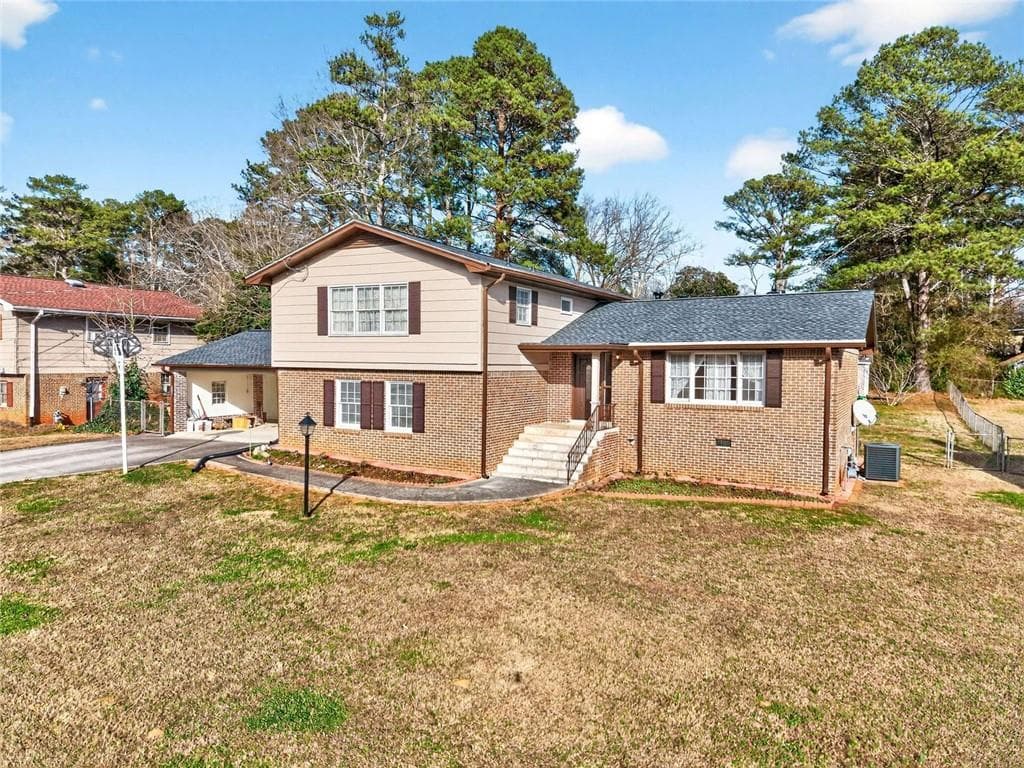 5657 Bob White Circle, Lilburn, GA 30047 — most recent listing photo
