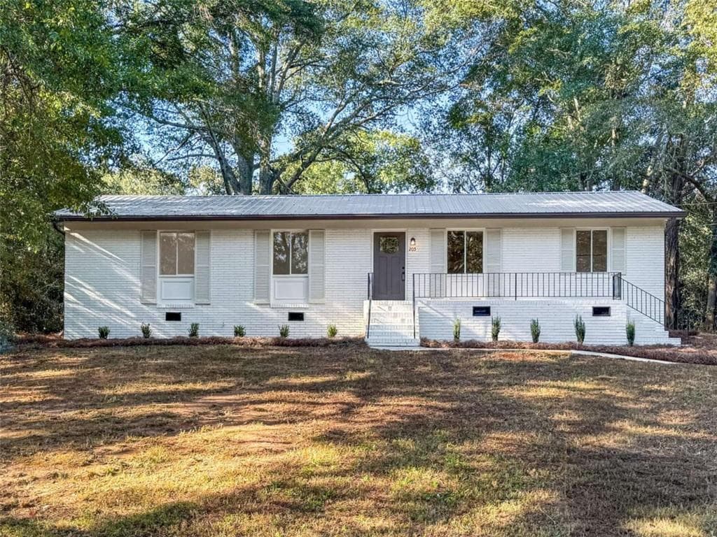 205 Pine St, Barnesville, GA 30204 — most recent listing photo