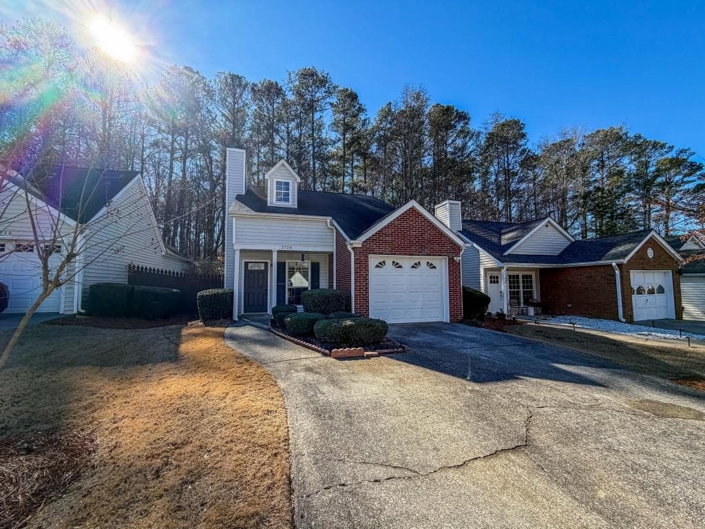 2 bedroom, 2 bathroom, 1,104 sq ft single family residence sold at 2734 Highland Ridge, Kennesaw, GA 30152