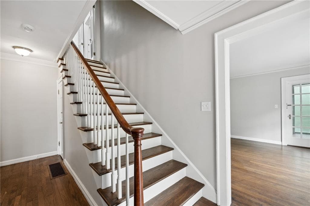 3 bedroom, 2 bathroom, 2,128 sq ft single family residence for rent at 2878 N Hills Drive, Atlanta, GA 30305 for $4,250 a month — photo 5