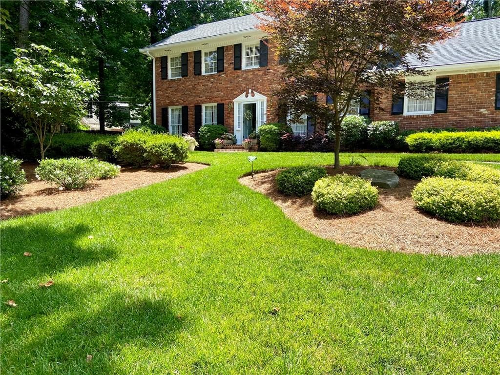 4 bedroom, 3 bathroom, 3,358 sq ft single family residence sold at 1679 Kellogg Springs Drive, Atlanta, GA 30338