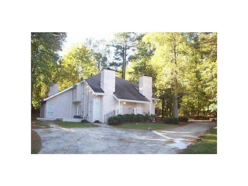 2 bedroom, 2 bathroom quadruplex for rent at 5582 Estates Court, Norcross, GA 30093 for $1,700 a month