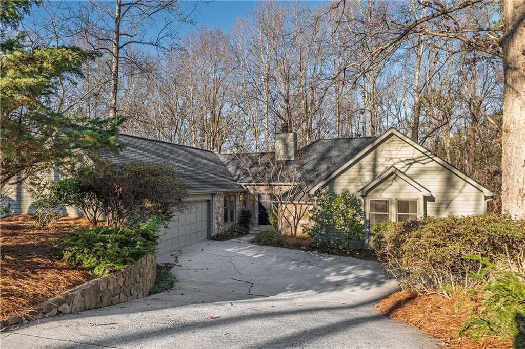 3 bedroom, 4 bathroom, 3,676 sq ft single family residence sold at 395 Longs Peak, Johns Creek, GA 30022