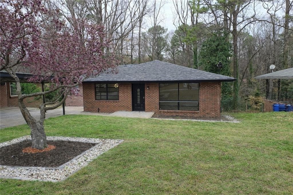 4 bedroom, 3 bathroom, 2,388 sq ft single family residence sold at 2875 Oldknow Drive, Atlanta, GA 30318