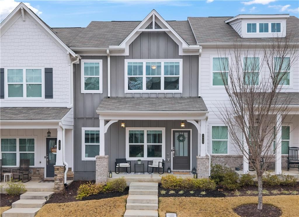 3 bedroom, 3 bathroom, 1,449 sq ft townhouse sold at 1959 Drew Drive, Atlanta, GA 30318
