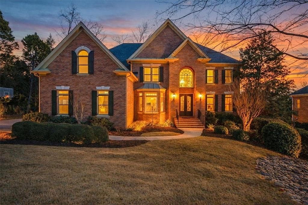6 bedroom, 7 bathroom, 7,076 sq ft single family residence sold at 9635 Autry Falls Drive, Alpharetta, GA 30022