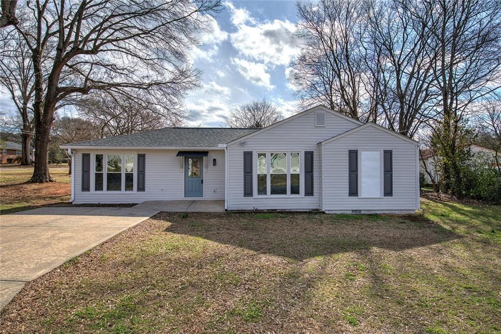 2 bedroom, 3 bathroom, 1,088 sq ft single family residence for sale at 30 Grove Circle, Cartersville, GA 30120 — photo 3