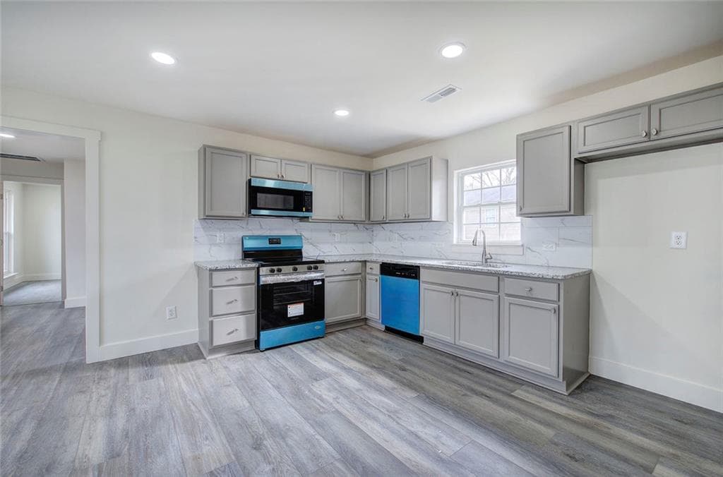 2 bedroom, 3 bathroom, 1,088 sq ft single family residence for sale at 30 Grove Circle, Cartersville, GA 30120 — photo 10
