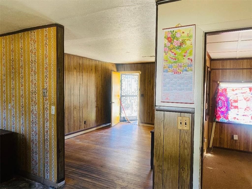 3 bedroom, 1 bathroom, 1,075 sq ft single family residence for sale at 349 Art Avenue, Columbus, GA 31907 — photo 3