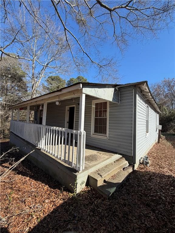 109 Barnesville Avenue, Barnesville, GA 30204 — most recent listing photo