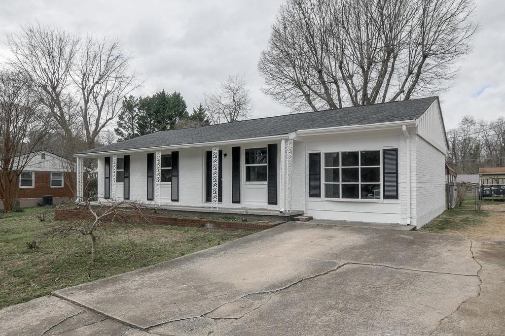 2620 Walnut