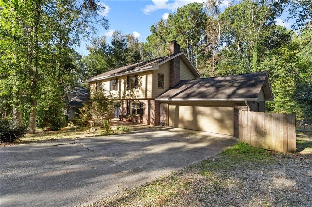 2731 Brackenwood Drive, Snellville, GA 30039 — most recent listing photo