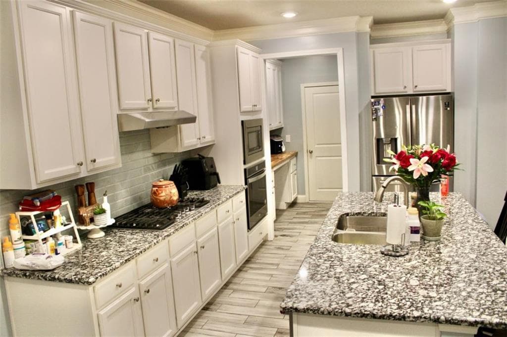 5 bedroom, 4 bathroom, 2,569 sq ft single family residence for sale at 4613 Water Oak Court, Gainesville, GA 30504 — photo 6