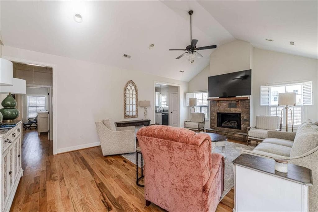3 bedroom, 2 bathroom, 1,740 sq ft single family residence for sale at 25 Greer Drive, Rome, GA 30161 — photo 3