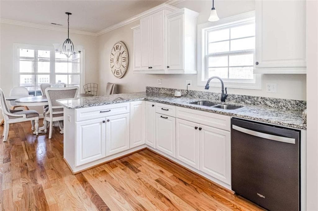 3 bedroom, 2 bathroom, 1,740 sq ft single family residence for sale at 25 Greer Drive, Rome, GA 30161 — photo 7