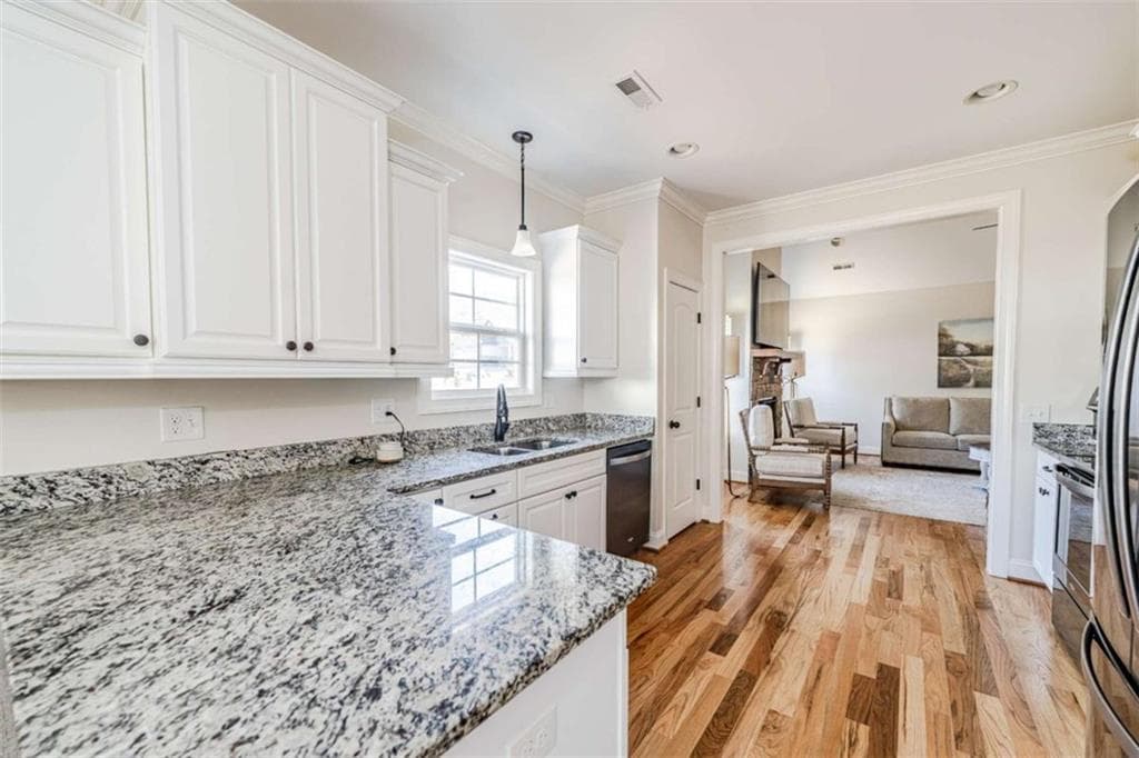 3 bedroom, 2 bathroom, 1,740 sq ft single family residence for sale at 25 Greer Drive, Rome, GA 30161 — photo 10