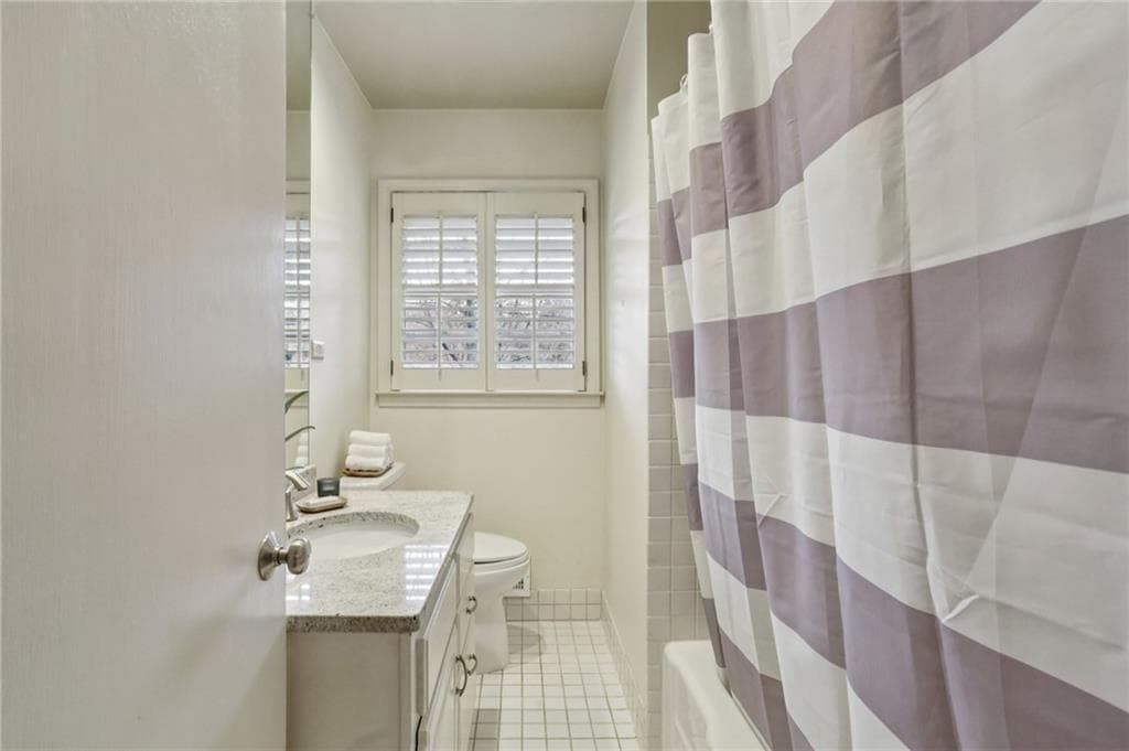2 bedroom, 1 bathroom, 1,092 sq ft single family residence for sale at 2556 Defoors Ferry Road, Atlanta, GA 30318 — photo 10