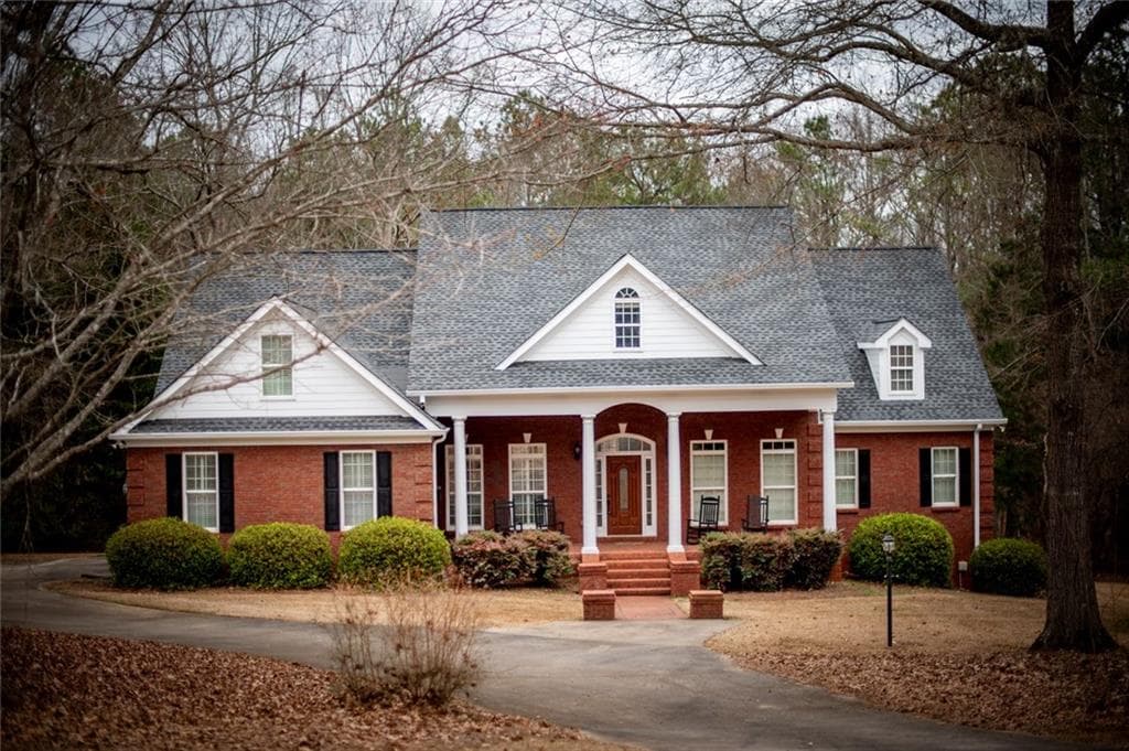 5 bedroom, 5 bathroom, 3,132 sq ft single family residence sold at 55 Glengarry, Covington, GA 30014