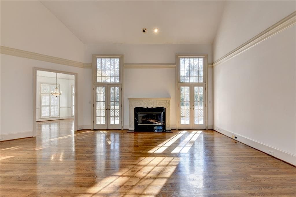 5 bedroom, 6 bathroom, 6,200 sq ft single family residence under contract at 3021 Shinnecock Hills Drive, Johns Creek, GA 30097 — photo 8