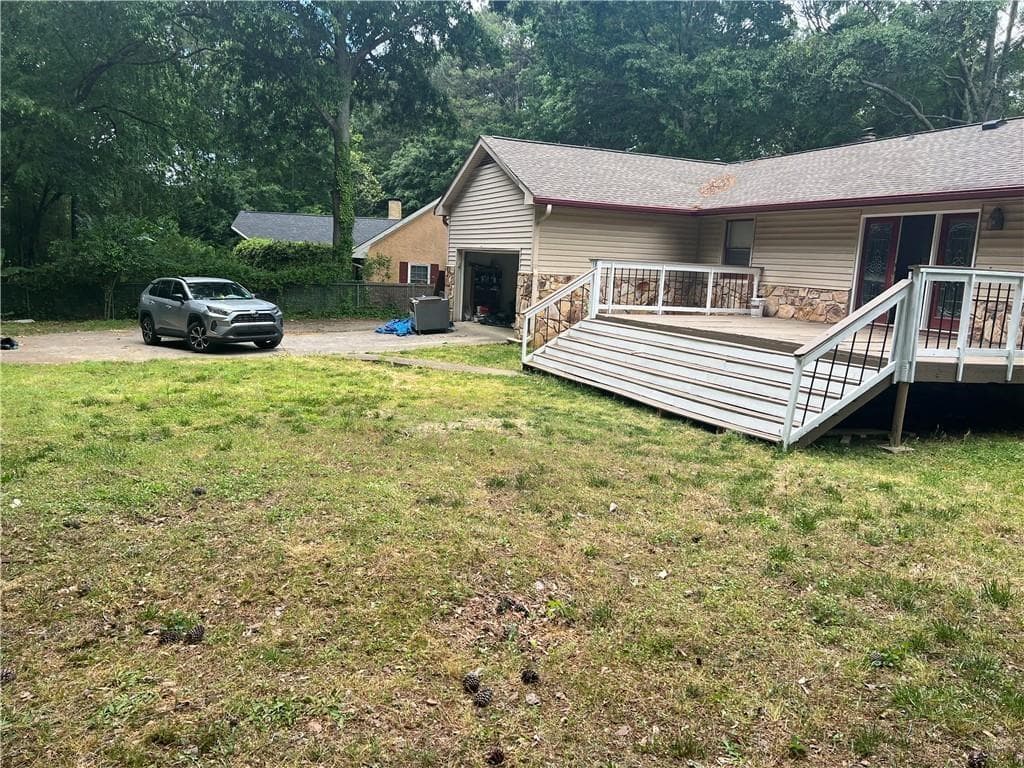 4 bedroom, 3 bathroom, 1,860 sq ft single family residence under contract at 2223 Hylaea Road, Tucker, GA 30084 — photo 2