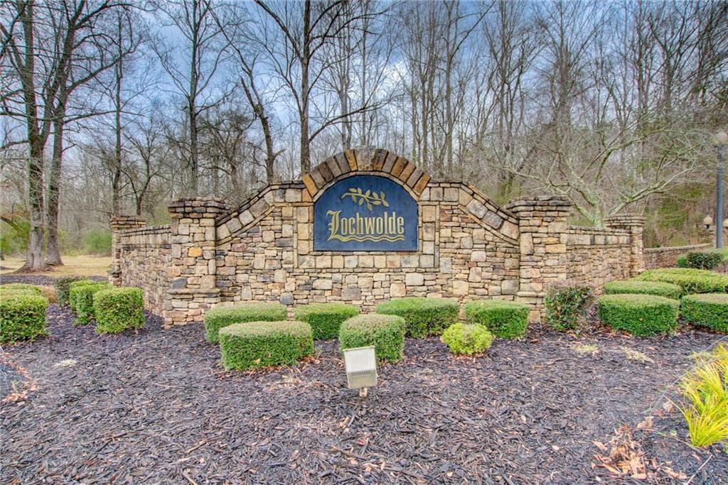 5 bedroom, 6 bathroom, 4,825 sq ft single family residence for sale at 135 Inverleigh Row, Covington, GA 30014