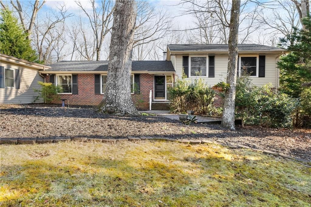 825 Beverly Drive, Gainesville, GA 30501 — most recent listing photo