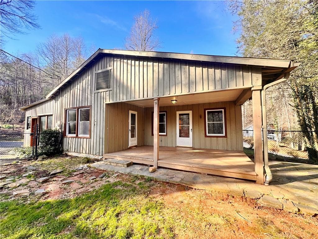 181 Barnyard Lane, Clayton, GA 30525 — most recent listing photo