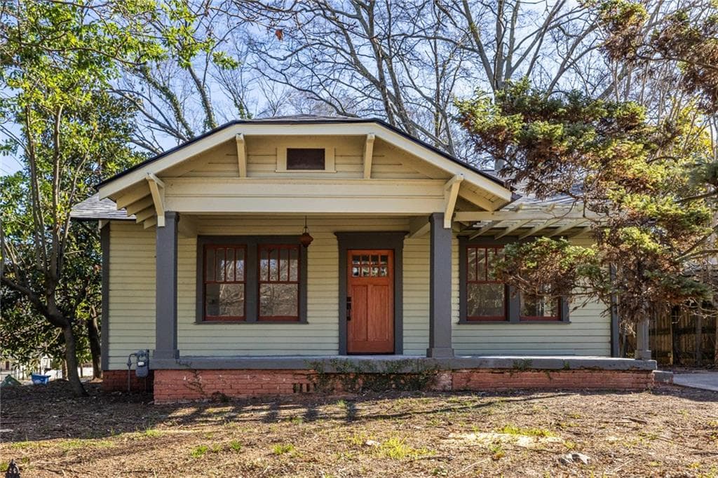 2 bedroom, 1 bathroom, 1,162 sq ft single family residence sold at 834 Woodland Avenue, Atlanta, GA 30316