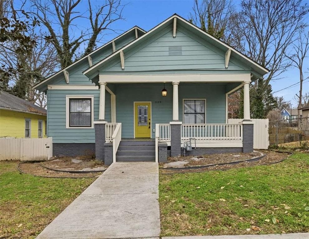 5 bedroom, 3 bathroom, 1,244 sq ft single family residence under contract at 1129 Arlington Avenue, Atlanta, GA 30310