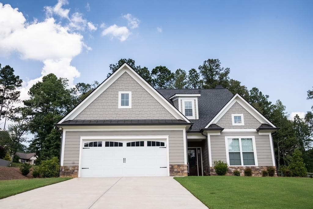 4 bedroom, 3 bathroom, 2,473 sq ft single family residence for sale at 74 Mission Hills Drive, Cartersville, GA 30120